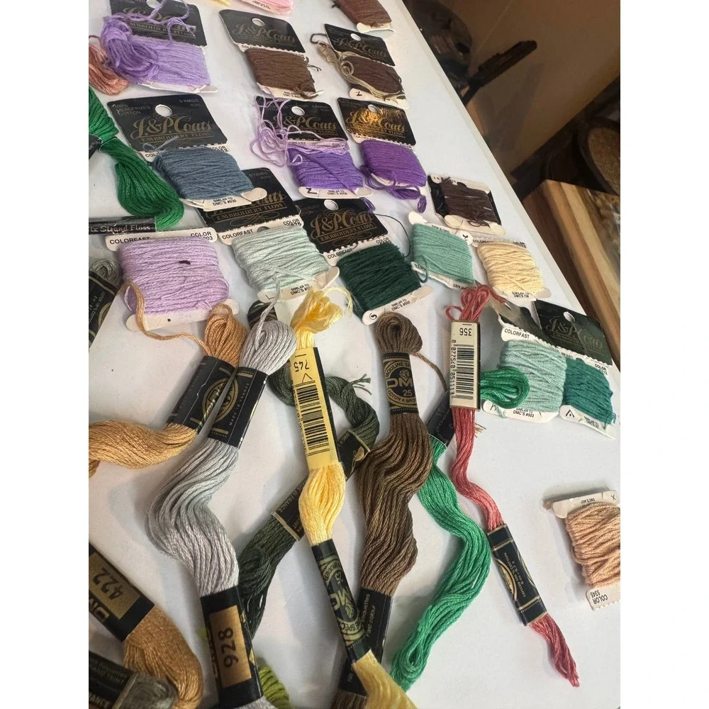 Huge Vintage Cross Stitch Embroidery Floss Lot‎ DMC J P Coats 90 Pieces Mixed